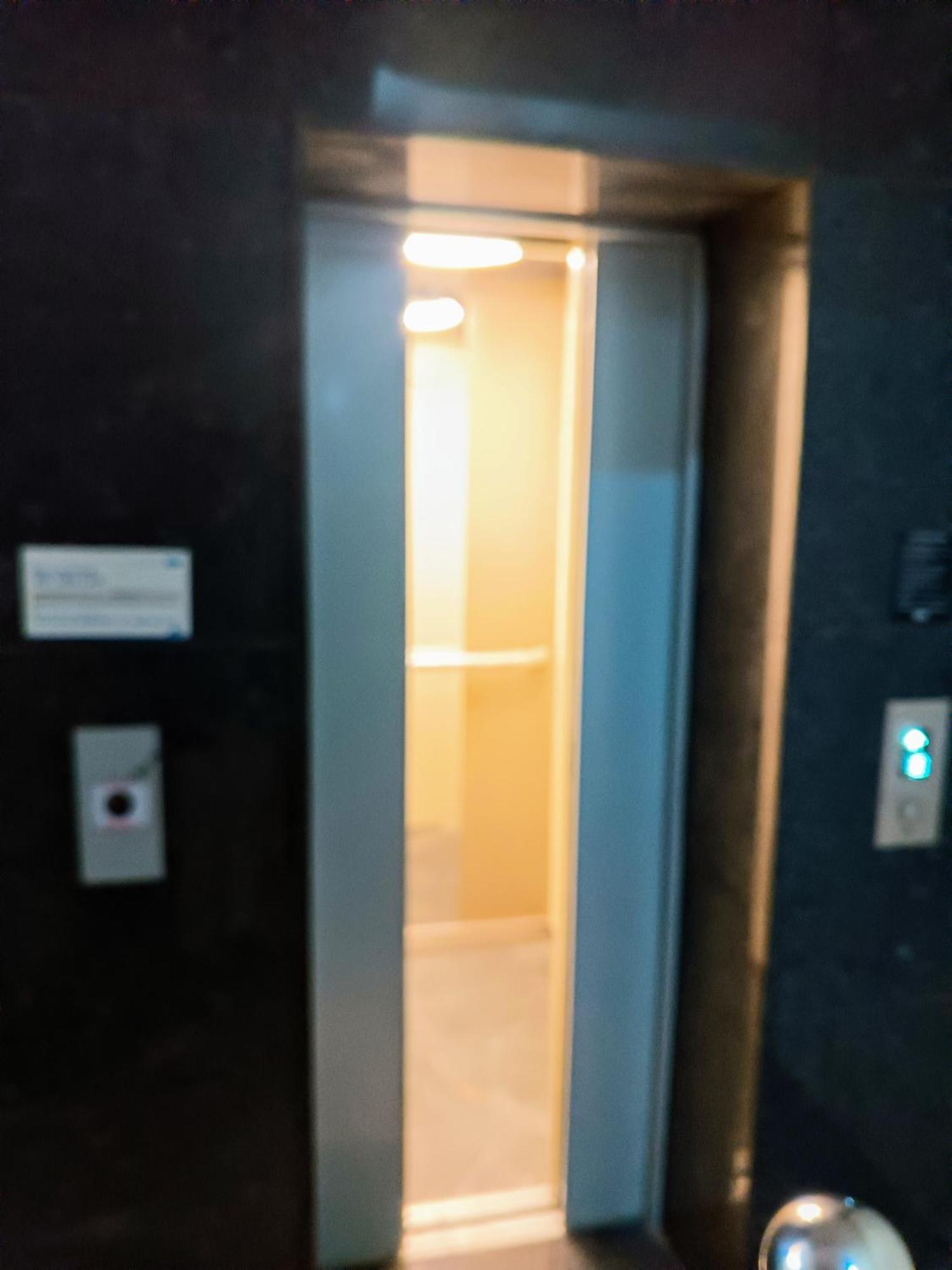 Soooper Hotel 구르가온 외부 사진